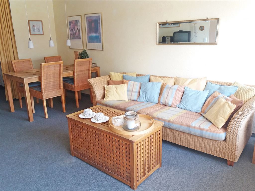Wohnzimmer mit Couch